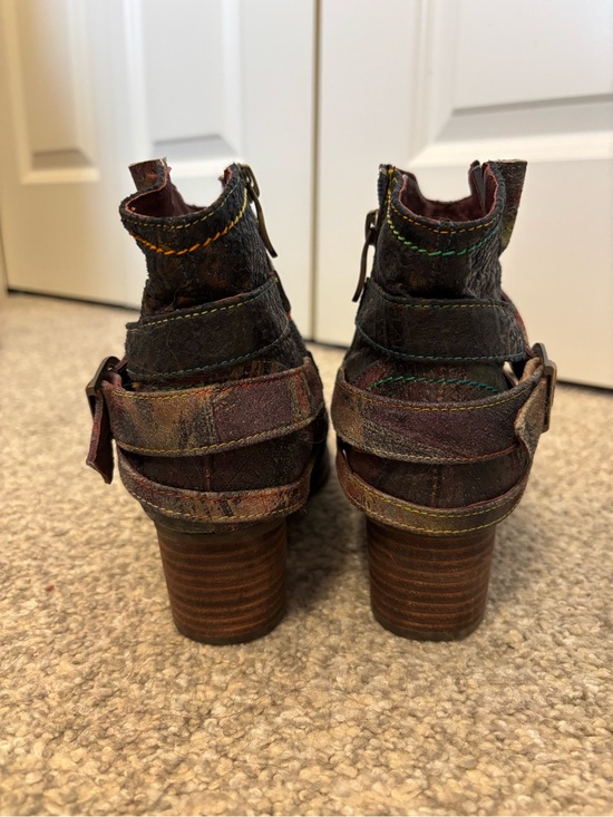 FREEBIRD STORES - TASH Women\'s Distressed Multi-Color Buckle Strap Ankle Boots